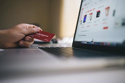 Why your eCommerce software needs to use APIs